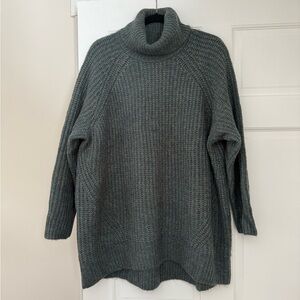 Old Navy Sweater